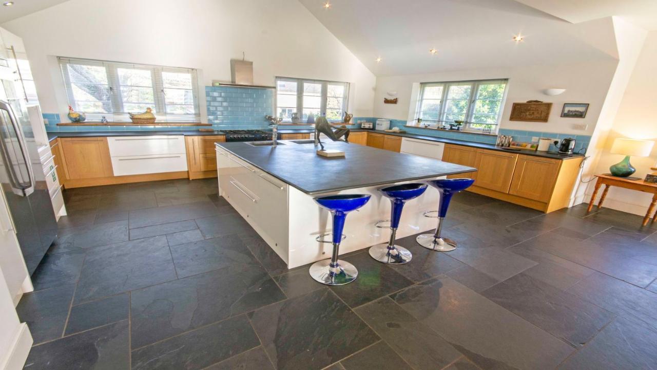 Crowborough Farm - Impressive & Sophisicated Home Surrounded By Unspoilt Countryside In Georgeham - Dog Friendly, Sleeps 14 外观 照片
